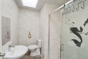 Photo 9- click for photo gallery